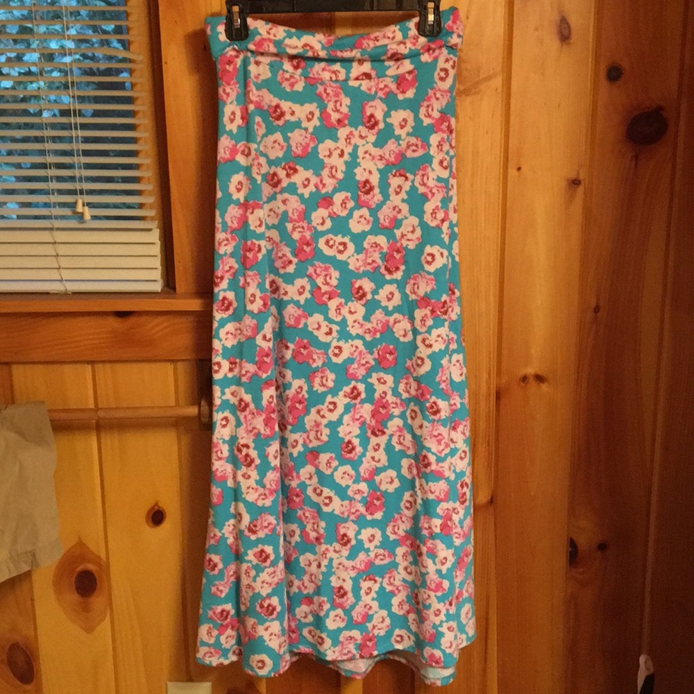 LuLaRoe maxi skirt.